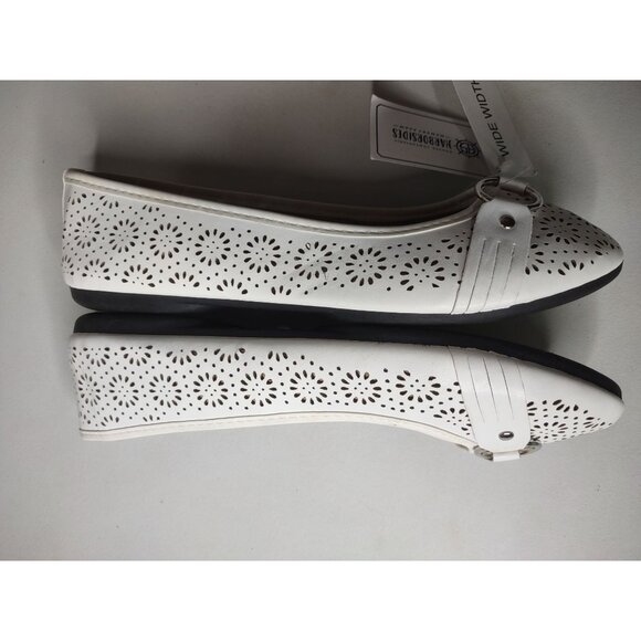Harborsides Giovana White Metal O-ring Floral Perforated Flats Size 8 Wide NWT - Picture 8 of 16